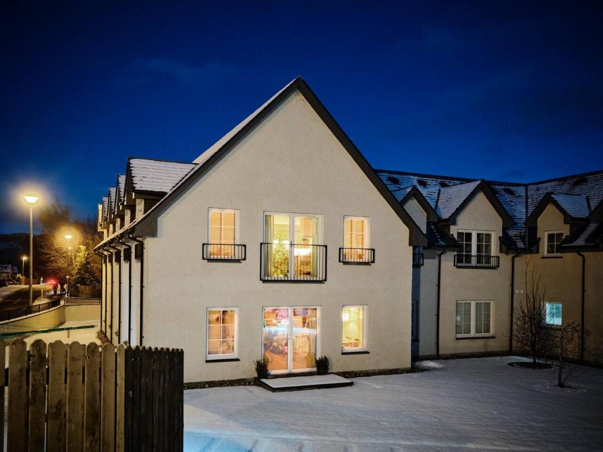 The Steadings, Aviemore Luxury 5 Star Rated 3 Bed With Home Cinema Garden And Parking Exterior photo